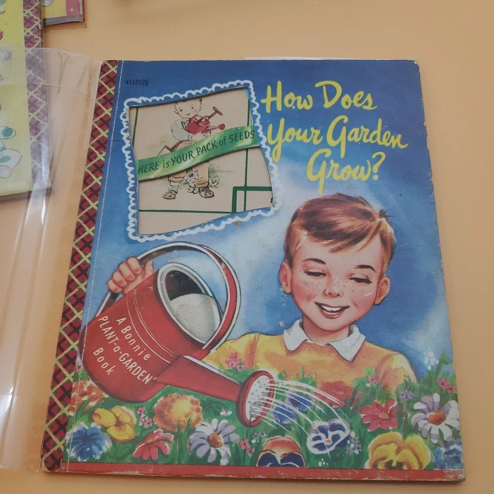 Bonnie‎ Book SAFETY IS FUN JINGLE DINGLE HOW DOES YOUR GARDEN GROW Rare Vintage